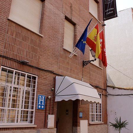 Hotel Cuatro Canos Алькала-де-Енарес Екстер'єр фото
